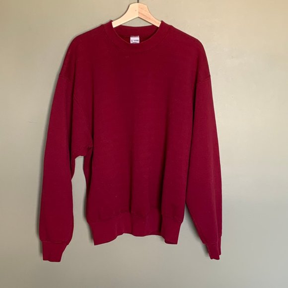 Tops - Raspberry crew neck sweatshirt size XL